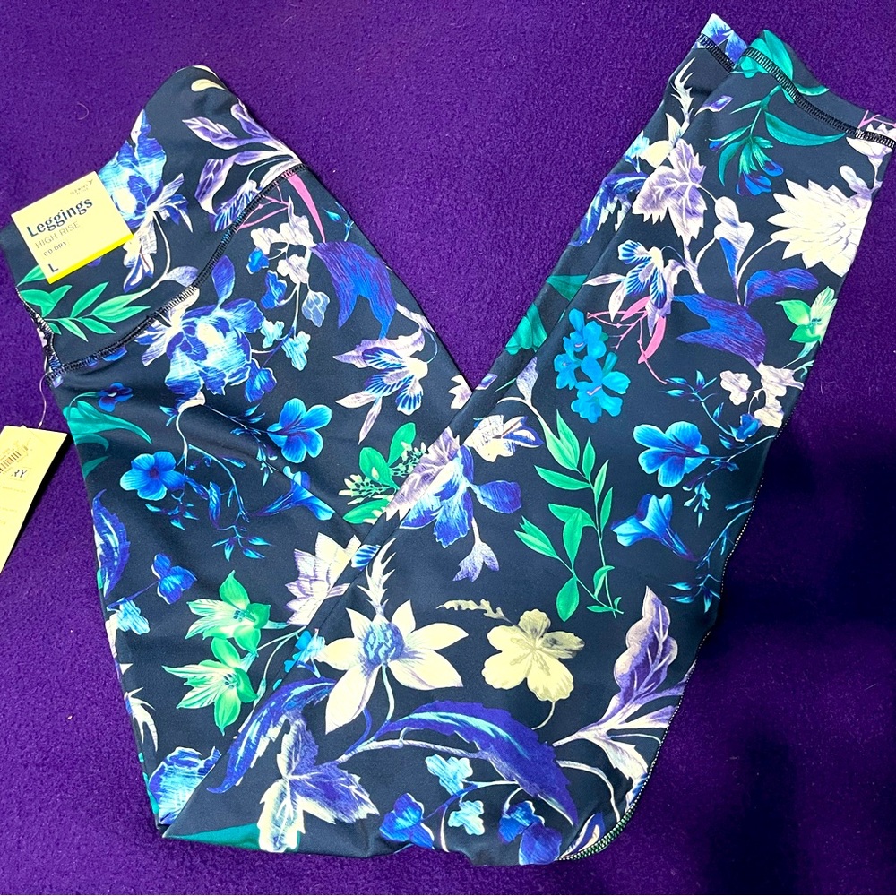 NWT Old Navy High Rise Go Dry leggings